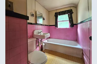 994 Pleasant St, Canton, MA 02021 - Photo 18