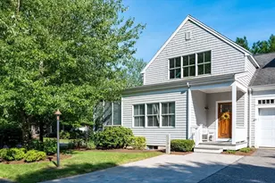 14 Hathaway Pond Cir, Rochester, MA 02770 - Photo 2