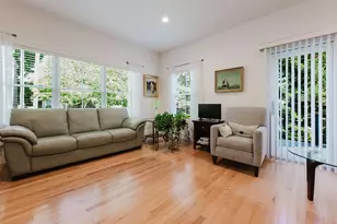 14 Hathaway Pond Cir, Rochester, MA 02770 - Photo 10