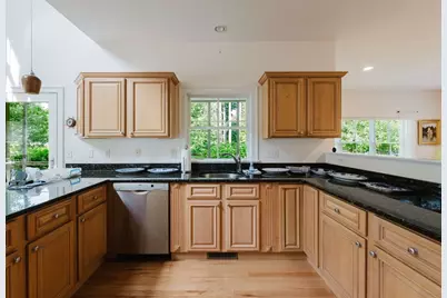 14 Hathaway Pond Circle #14, Rochester, MA 02770 - Photo 6