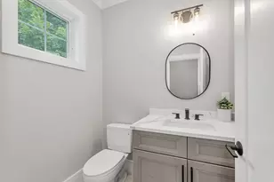 29 Keystone, Boston, MA 02132 - Photo 10