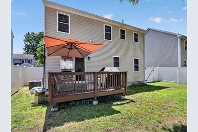 40 Bissell Ave, Springfield, MA 01119 - Photo 2