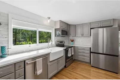 41 Rocky Ln, Medfield, MA 02052 - Photo 8