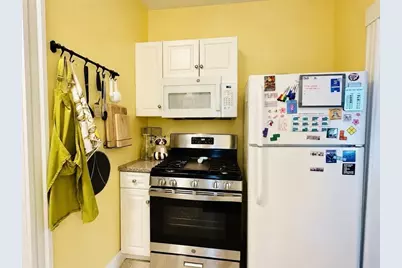 225 Belmont St #2, Belmont, MA 02478 - Photo 4
