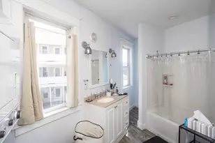 583 Chicopee St, Chicopee, MA 01013 - Photo 10