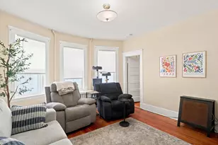 17 Dow St, Somerville, MA 02144 - Photo 4