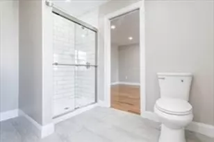 579 Summit St, Fall River, MA 02724 - Photo 12
