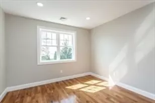 579 Summit St, Fall River, MA 02724 - Photo 14