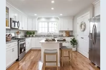 579 Summit St #3, Fall River, MA 02724 - Photo 1