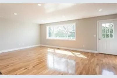 579 Summit St #3, Fall River, MA 02724 - Photo 6