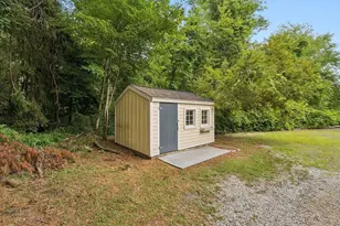 26 Foster St, Mattapoisett, MA 02739 - Photo 22