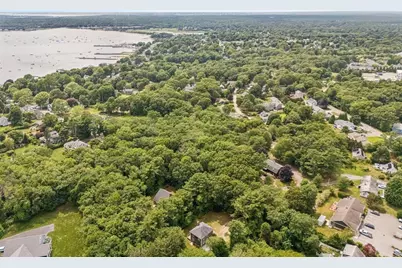 26 Foster Street, Mattapoisett, MA 02739 - Photo 24