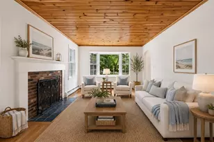 26 Foster St, Mattapoisett, MA 02739 - Photo 8