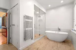 108 Codman Rd, Brookline, MA 02445 - Photo 10