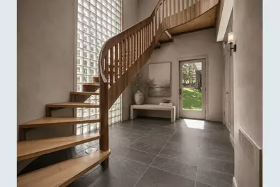 108 Codman Rd, Brookline, MA 02445 - Photo 12