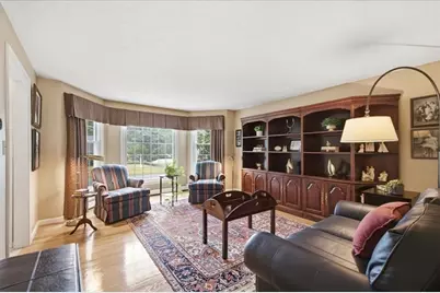 32 Pall Mall, Walpole, MA 02032 - Photo 6