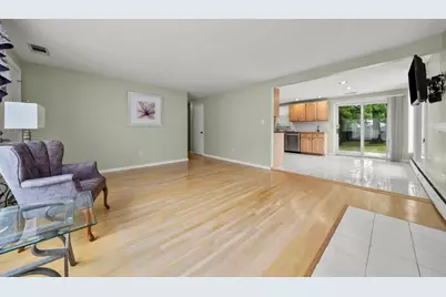 41 Samoset Rd, Peabody, MA 01960 - Photo 6