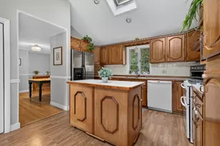 18 Princess Ave, Chelmsford, MA 01863 - Photo 10