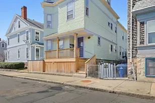 393 Pleasant St, New Bedford, MA 02740 - Photo 4