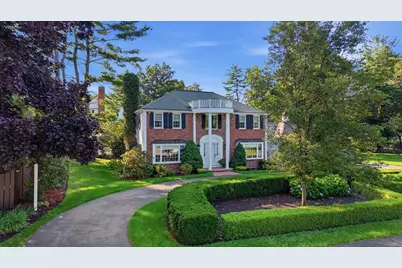 2 Russell Road, Lynnfield, MA 01940 - Photo 2