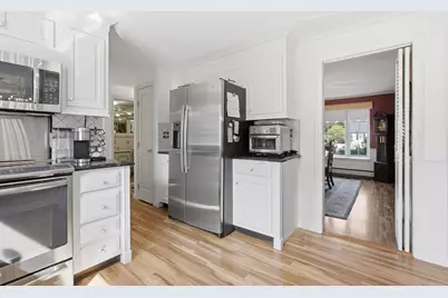 2 Russell Road, Lynnfield, MA 01940 - Photo 16