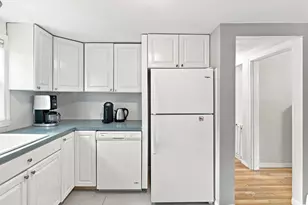 28 Preston St, Malden, MA 02148 - Photo 4