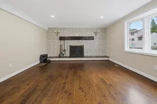32 Falcon St, Worcester, MA 01603 - Photo 14