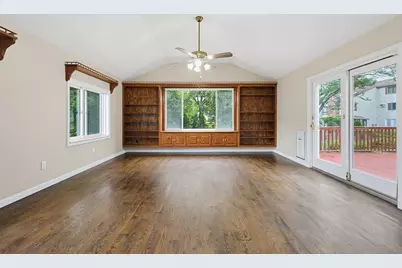 32 Falcon St, Worcester, MA 01603 - Photo 18