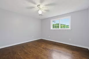 32 Falcon St, Worcester, MA 01603 - Photo 32