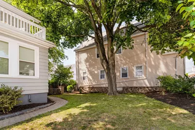 33 Howard #2, Watertown, MA 02472 - Photo 32