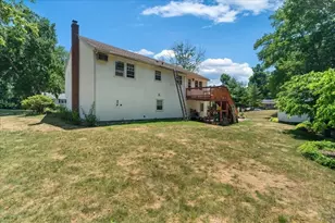 61 Hemlock Dr, Attleboro, MA 02703 - Photo 18