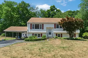 61 Hemlock Dr, Attleboro, MA 02703 - Photo 1