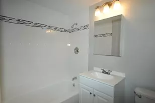 1186 Worcester Rd, Framingham, MA 01702 - Photo 14