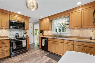 320 Alpine Dr, Southbridge, MA 01550 - Photo 12
