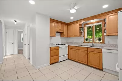 24 Greenwood Road, Peabody, MA 01960 - Photo 8