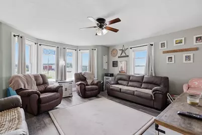 15 Juniper St, Winchendon, MA 01475 - Photo 6