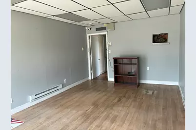536 Lincoln St, Worcester, MA 01605 - Photo 2