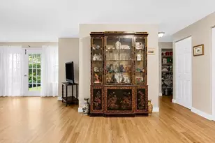 11 Church St, Salem, MA 01970 - Photo 6