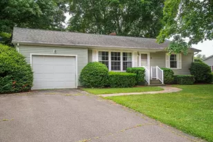 8 Primrose Path, Hatfield, MA 01038 - Photo 2