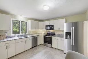 51 Hosmer St, Acton, MA 01720 - Photo 8