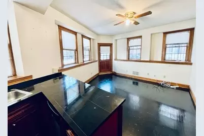 300 North St #1, Boston, MA 02113 - Photo 14