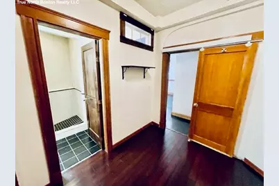 300 North St #1, Boston, MA 02113 - Photo 2