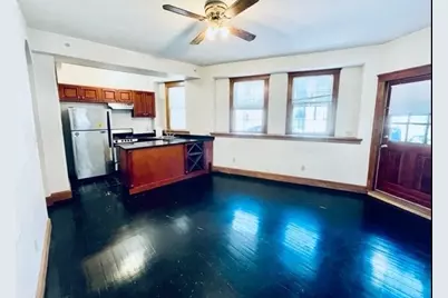 300 North St #1, Boston, MA 02113 - Photo 2