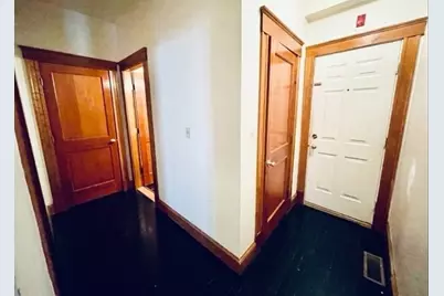 300 North St #1, Boston, MA 02113 - Photo 6