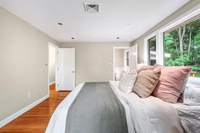 10 Glenridge Dr, Bedford, MA 01730 - Photo 14