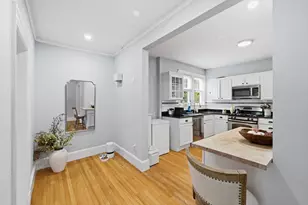 585 Franklin St, Melrose, MA 02176 - Photo 12