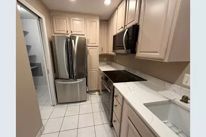 269 Cambridge Rd #204, Woburn, MA 01801 - Photo 2