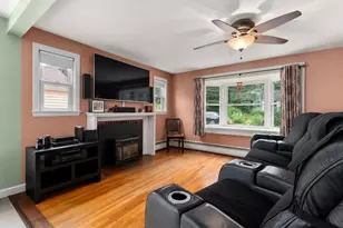 25 Wilson St, Beverly, MA 01915 - Photo 8