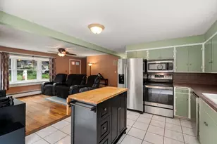 25 Wilson St, Beverly, MA 01915 - Photo 14