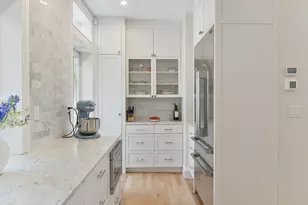 89 Revere St, Boston, MA 02114 - Photo 10